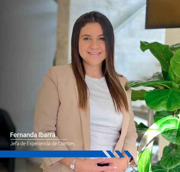 fernanda-ibarra-jefa-de-experiencia-de-clientes-min